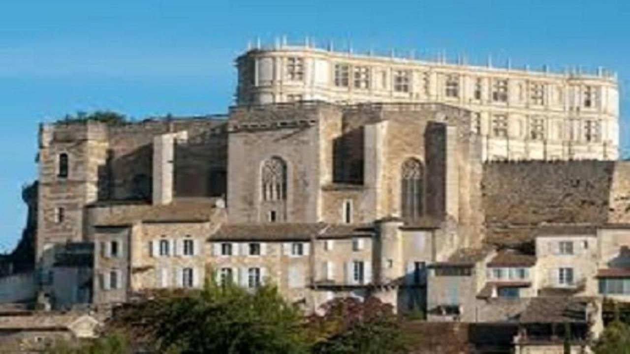 Gite La Joliette Et Le Chesnaie Grillon Ngoại thất bức ảnh